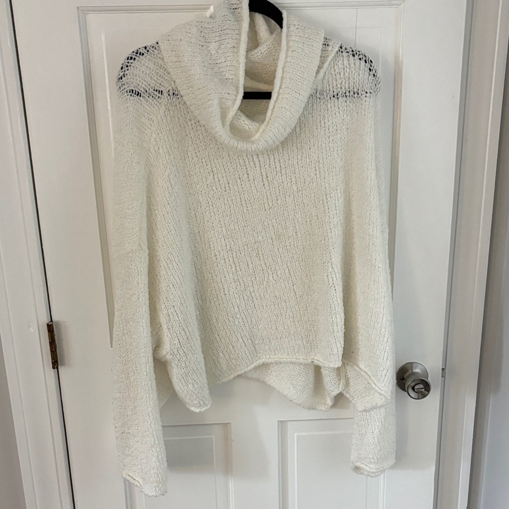 Free People FP BFF Cowl Seeater White Sz M